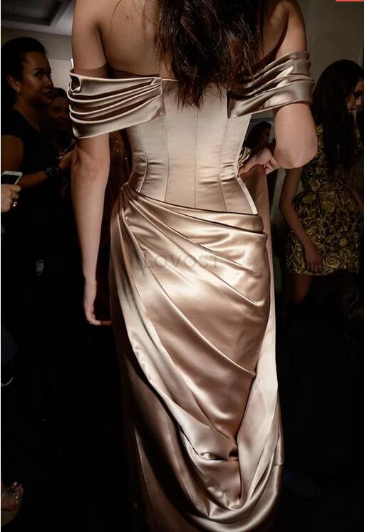 Tight gold 2025 prom dress